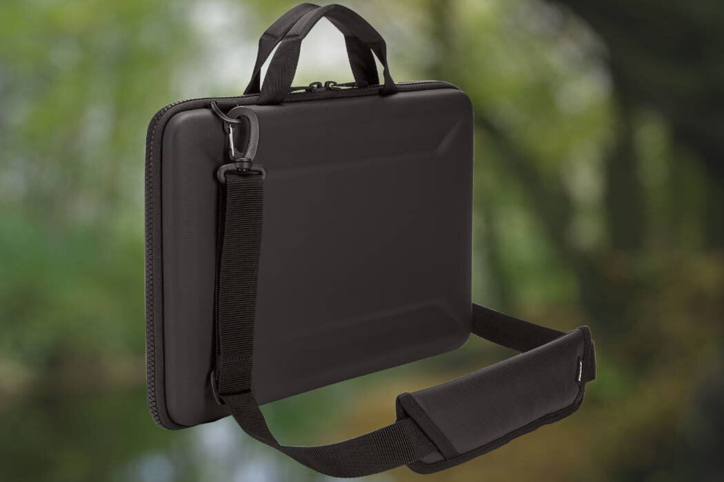 Torba do laptopa THULE Gauntlet Attache 4.0 16 cali czarny ochorona bezpieczeństwo wymiary użytkowanie wytrzymałość odporność