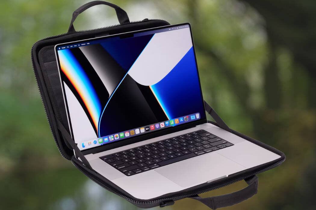 Torba do laptopa THULE Gauntlet Attache 4.0 16 cali czarny ochorona bezpieczeństwo wymiary użytkowanie wytrzymałość odporność