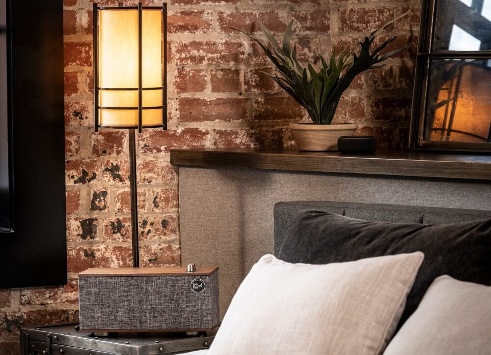 Głośnik mobilny KLIPSCH The One II  zasilanie wzmacniacz bluetooth audio wzmacniacz połączenia design zestaw