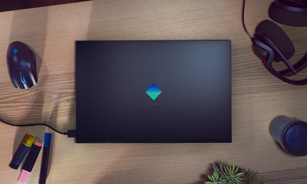 Laptop HP Omen 17 - Klawiatura