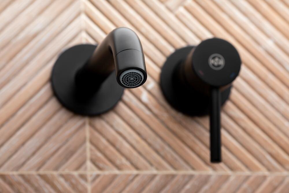 KFA ARMATURA Moza 5039-810-81 bateria wannowa logon kolekcja geometryczny uchwyt łazienkowa aranżacja