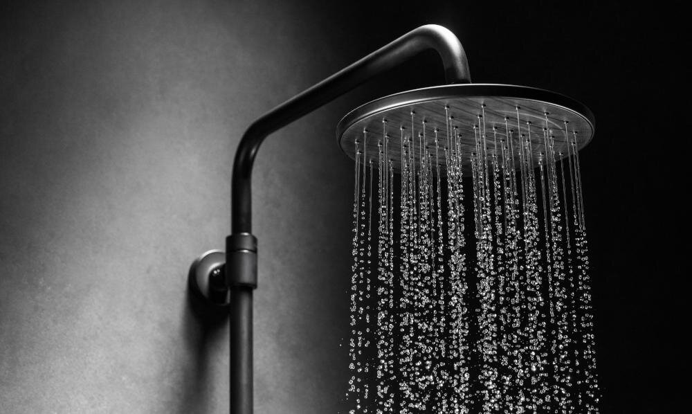 KFA ARMATURA Moza 5736-910-81 deszczownica okrągła zestaw woda metalowy dysk funkcjonalność design regulacja strumień woda komfort