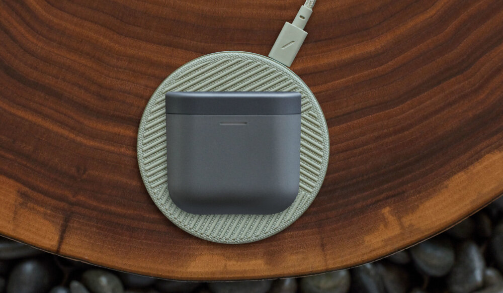 Słuchawki dokanałowe BOWERS & WILKINS PI5 S2 ładowanie indukcja etui