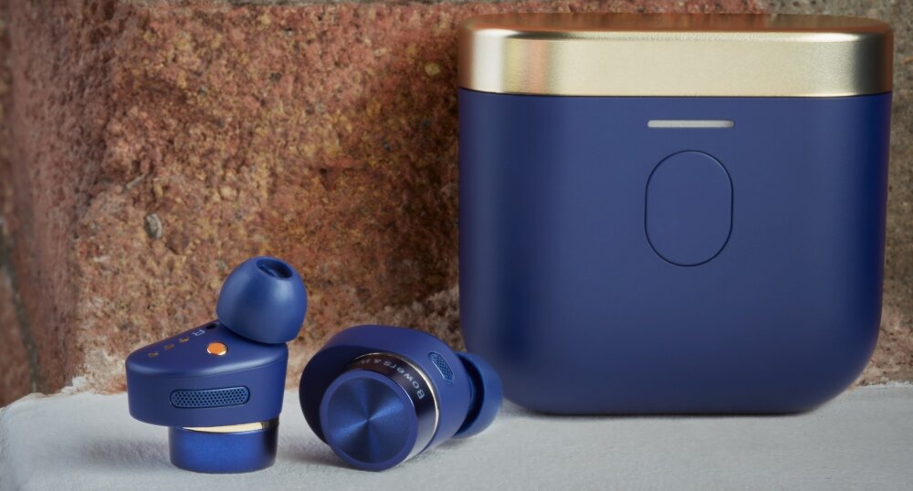 Słuchawki dokanałowe BOWERS & WILKINS PI7 S2 brzmienie przetworniki kompakt kodeki bluetooth realizm rozwiązania techniczne przetworniki anc retransmisja dźwięku szybkie ładowanie komfort obsługa