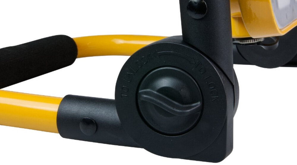 Naświetlacz LED DPM FL65-30W podstawa stoi stabilnie rekojesc miekki material nie nagrzewa sie
