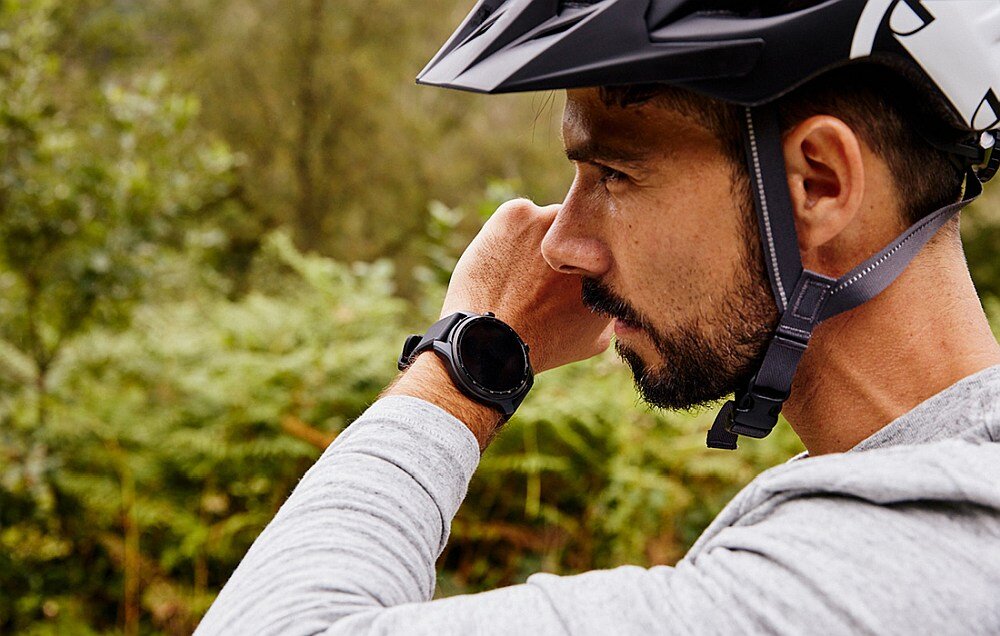 Smartwatch TICWATCH Pro 3 Ultra GPS ekran bateria czujniki zdrowie sport pasek ładowanie pojemność rozdzielczość łączność sterowanie krew puls rozmowy smartfon aplikacja
