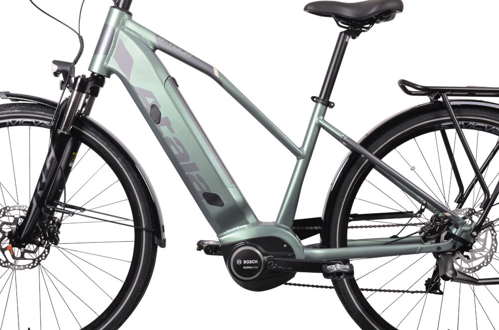 Rower elektryczny ATALA B-Tour A4.1 D18 28 cali damski Antracytowo-zielony rama 18-calowa aluminiowa lekka odporność na korozję i uszkodzenia mechaniczne wybór rozmiaru ramy Twój wzrost mierzony w zrelaksowanej pozycji typ roweru kalkulator rozmiaru ramy