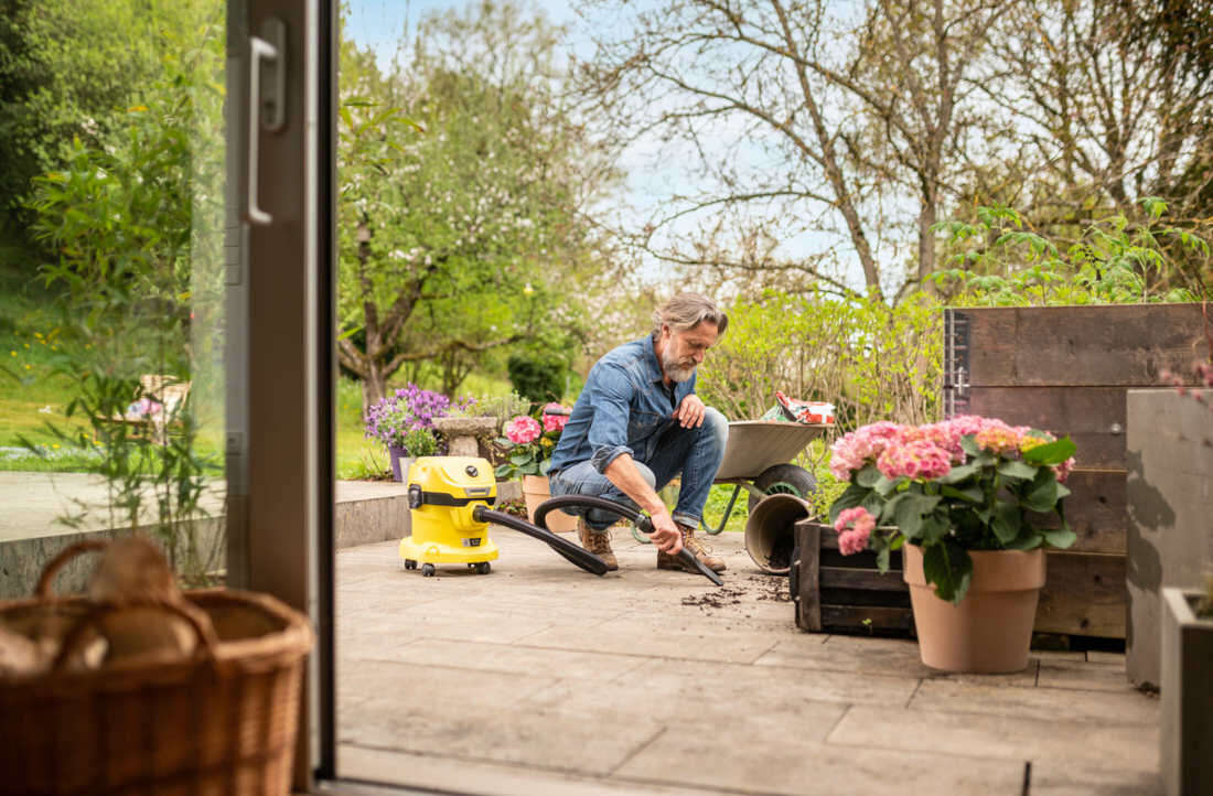 Odkurzacz warsztatowy KARCHER WD 2 1.628-500.0 na mokro i sucho pojemnosc 12 l dlugosc weza ssacego 1,8 m moc 225W