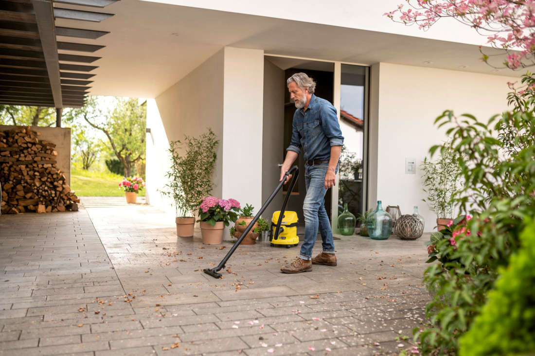 Odkurzacz warsztatowy KARCHER WD 2 1.628-500.0 Pozycja parking 