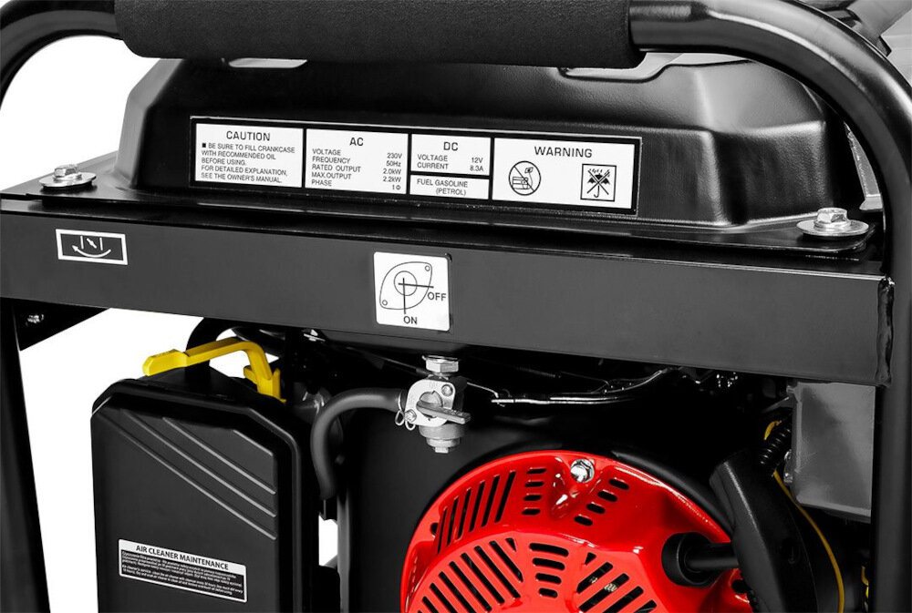 Agregat prądotwórczy GRAPHITE 58G904 system AVR stabilizacja napiecia wyjsciowego na scisle okreslonym poziomie 230 V ochrona nadmiarowopradowa odciecie maszyny w przypadku przeciazenia