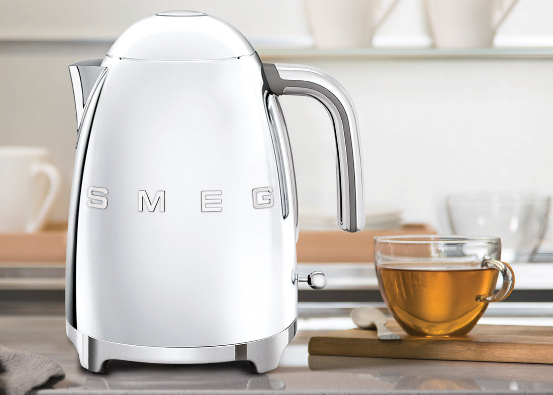 Чайник SMEG KLF03WHMEU White Естетична функціональність швидке приготування великої кількості води ємність подвійний індикатор рівня води контроль кількості