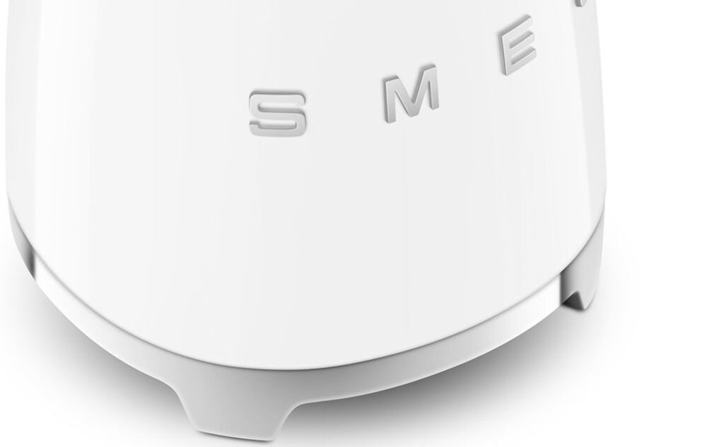 Czajnik SMEG KLF05WHEU Biały obrotowa podstawa 360 stopni ustawienie czajnika pod dowolnym kątem antypoślizgowa podstawa stabilność schowek na przewód zasilajacy wygodny w przechowywaniu