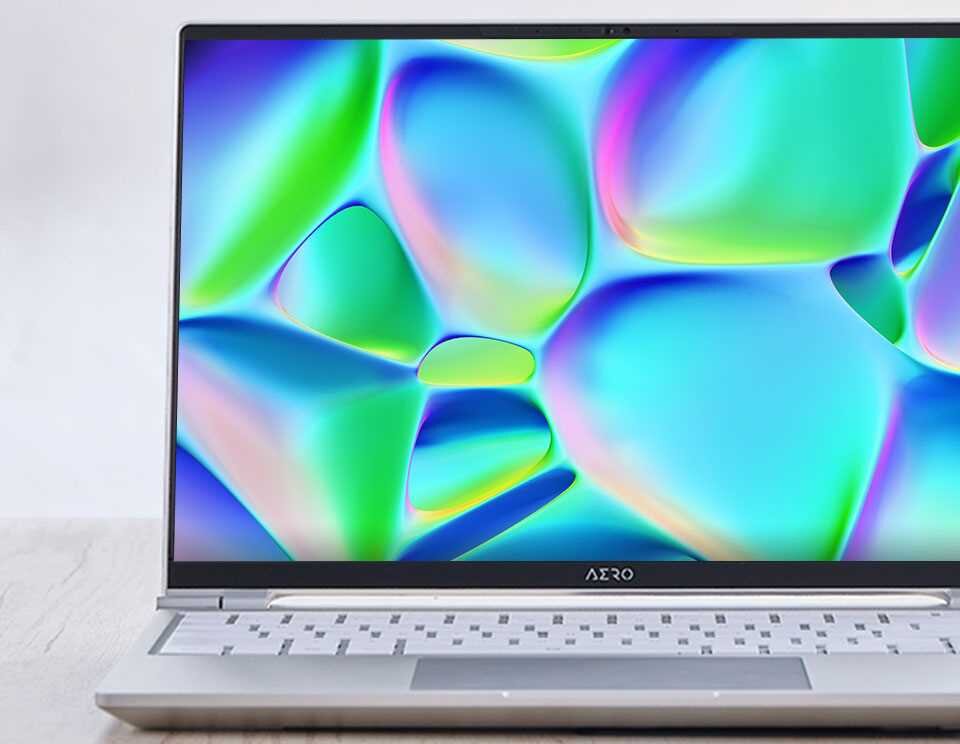 Laptop GIGABYTE Aero - OLED