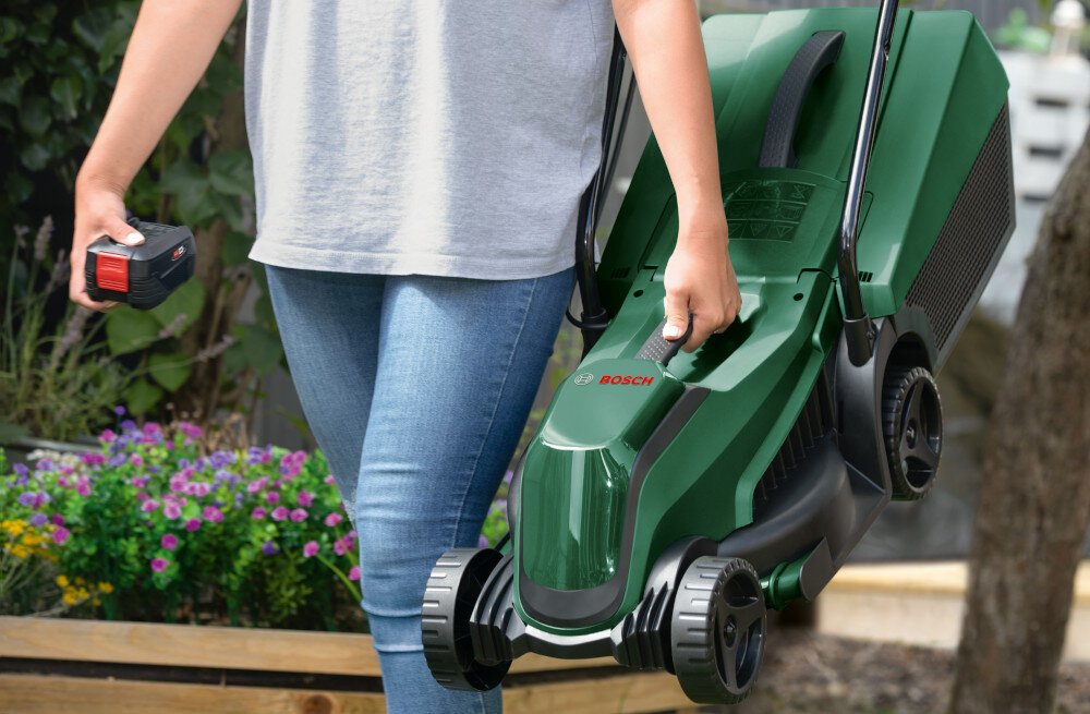 Kosiarka akumulatorowa BOSCH Easy Mower 18V-32-200 06008B9D01 silnik indukcyjny bezszczotkowy cicha praca oszczednosc energii wydluzona zywotnosc