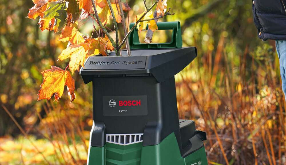 Rozdrabniacz do gałęzi BOSCH AXT 25 TC 060080330C elektryczny efektywne przetwarzanie galezi i odpadkow ogrodowych innowacyjne technologie wydajny trwaly wygodny obsludze