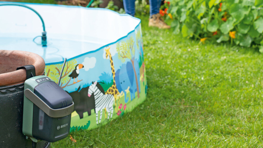 Pompa do wody BOSCH GardenPump 18V-2000 06008C4202 akumulatorowa cisnienie robocze 2,0 bara wysokosc tloczenia 17,5 m maksymalna temperatura pracy do 35°C