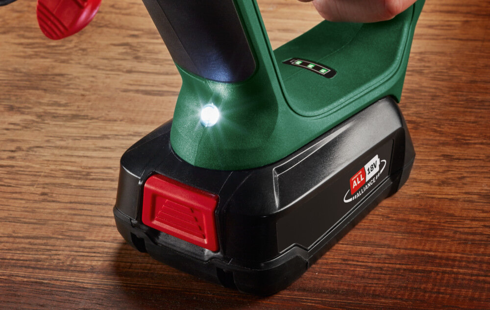Młotowiertarka BOSCH UniversalHammer 18V jasna dioda Power LED oswietlenie obrabianego materialu