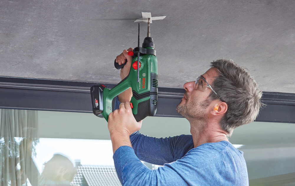 Młotowiertarka BOSCH UniversalHammer 18V ogranicznik glebokosci wiercenia