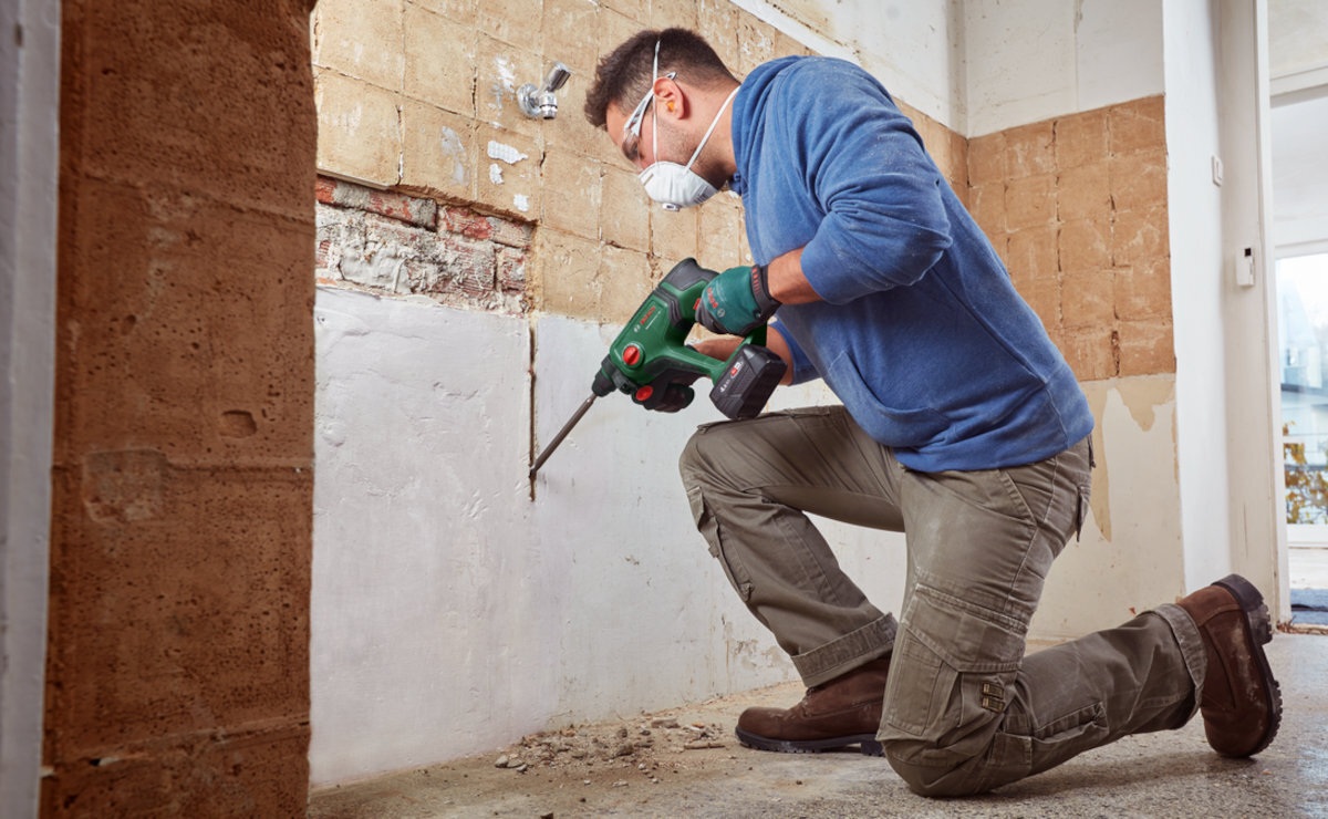 Młotowiertarka akumulatorowa BOSCH Universal Hammer 18V  wydajność wszechstronność