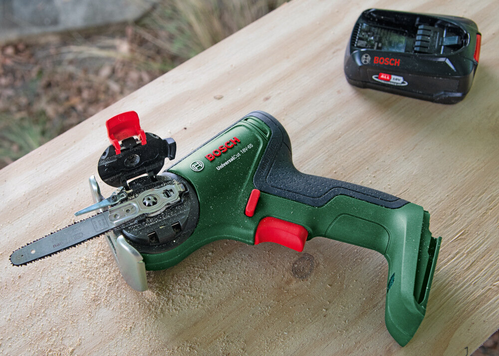 Piła akumulatorowa BOSCH Universal Cut 18V-65 zaawansowany akumulator litowo-jonowy napiecie 18 V seria POWER FOR ALL 18 V