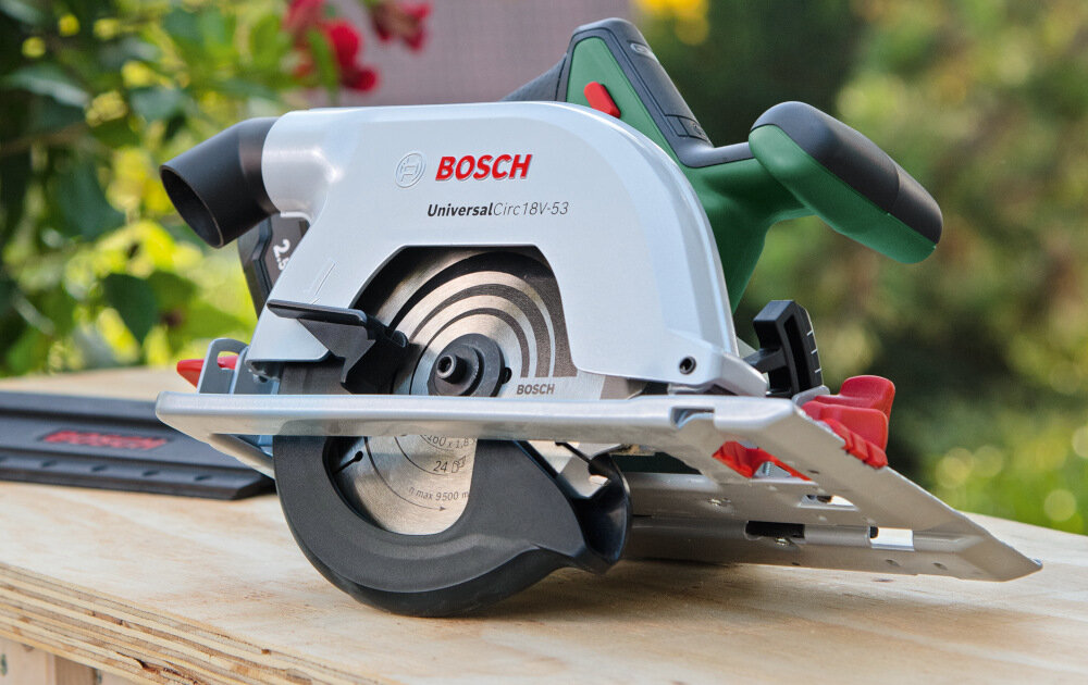 Pilarka tarczowa BOSCH Universal Circ 18V-53 06033B1400 wydajna precyzyjna mobilna
