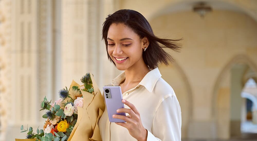 Smartfon XIAOMI 12X  ekran bateria aparat procesor ram pamięć pojemność rozdzielczość zdjęcia filmy opis dane cechy blokady system łączność wifi bluetooth obudowa szkło odporność porty muzyka transfer sieć przekątna matryca waga czujniki