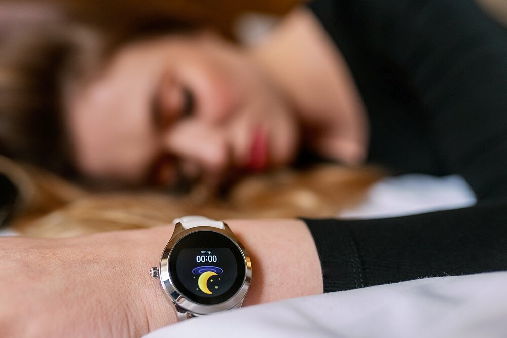 Smartwatch GARETT Women Naomi monitor snu sen zdrowie tętno puls krokomierz kalorie aktywność