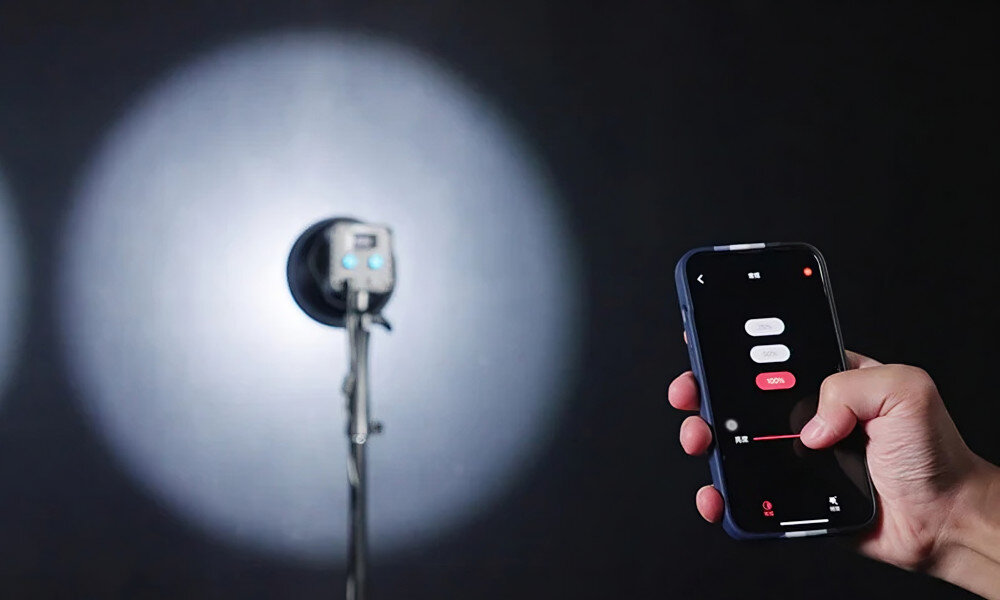 Lampa LED SIRUI C60R RGB/WB (2800 K - 6500 K) obsługa aplikacja regulacja sterowanie