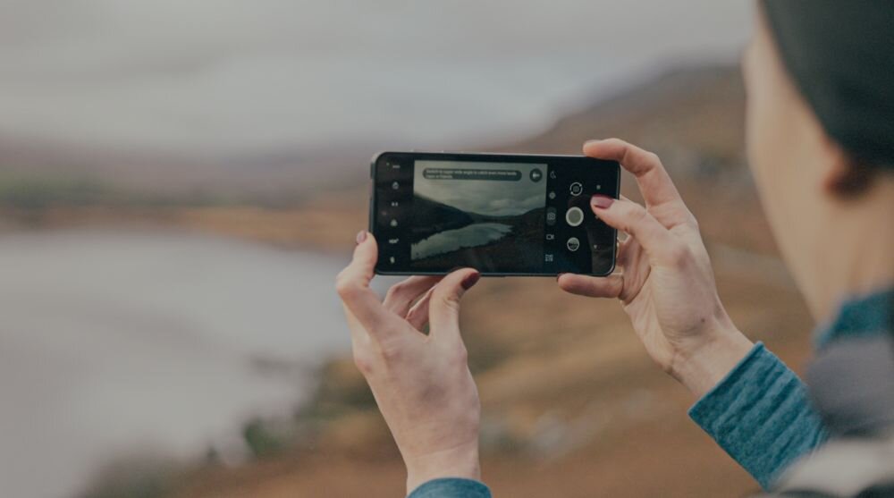 Smartfon CAT S75   ekran bateria aparat procesor ram pamięć pojemność rozdzielczość zdjęcia filmy opis dane cechy blokady system łączność wifi bluetooth obudowa szkło odporność porty muzyka transfer sieć przekątna matryca waga czujniki oled amoled ips