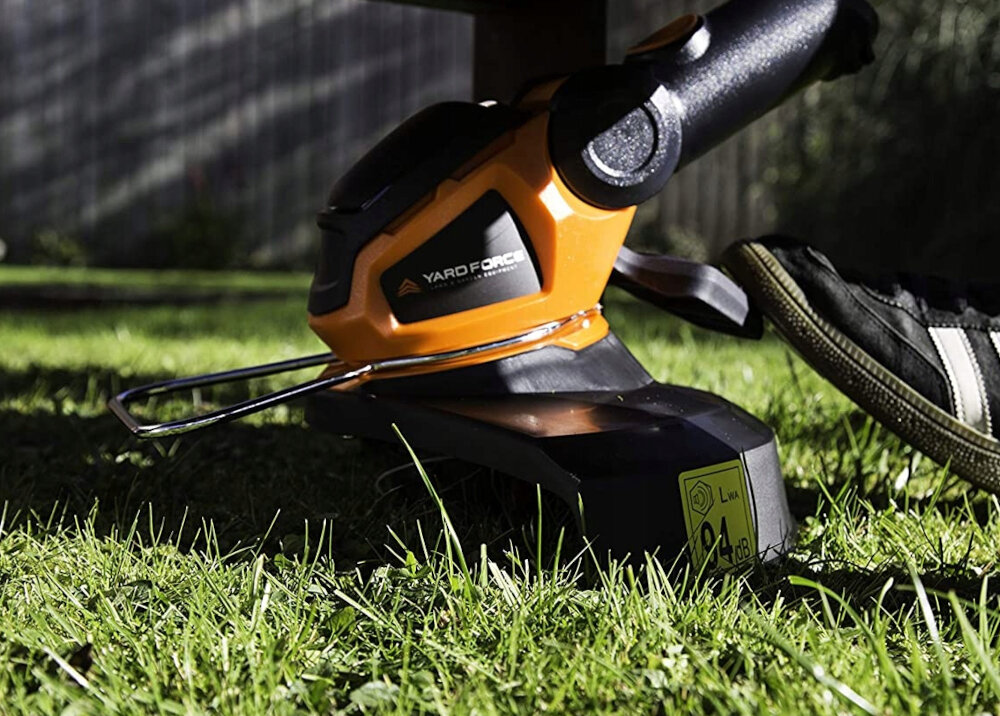 Podkaszarka akumulatorowa YARD FORCE YF-LTC25 żyłka tnąca automatyczne podawanie średnica żyłki 1,2 mm