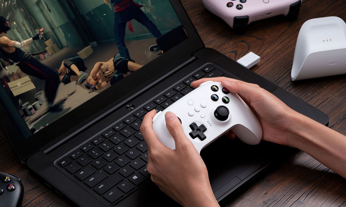 Kontroler 8BITDO Ultimate 2.4 g Biały + Stacja ładująca konstrukcja układ obudowa kolor