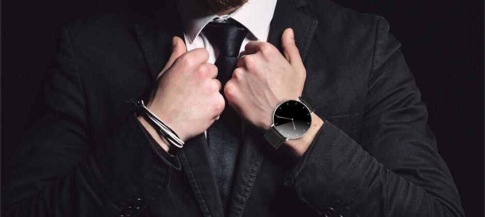 Smartwatch MANTA Alexa ekran bateria czujniki zdrowie sport pasek ładowanie pojemność rozdzielczość łączność sterowanie krew puls rozmowy smartfon aplikacja