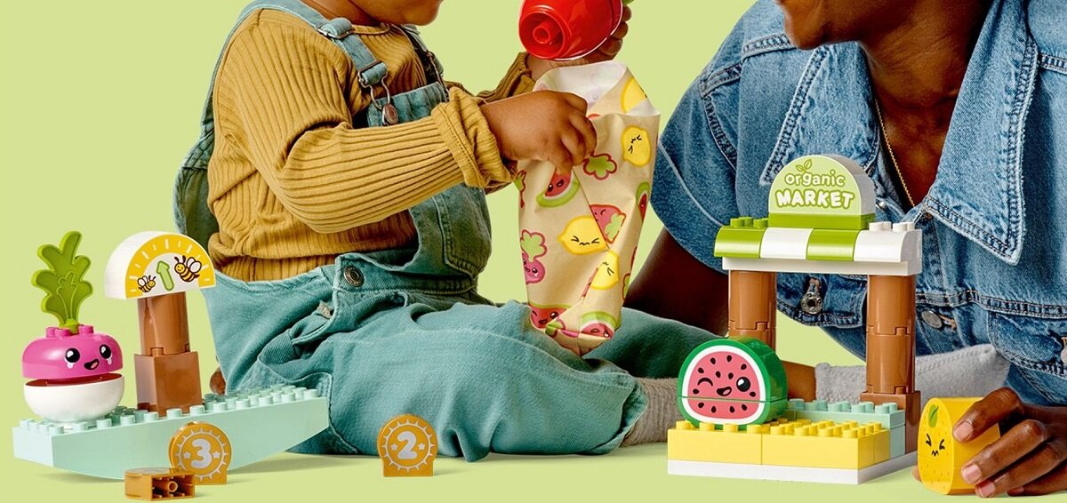 LEGO DUPLO Ryneczek bio 10983 dziecko kreatywność zabawa nauka rozwój klocki figurki minifigurki jakość tradycja konstrukcja nauka wyobraźnia role jakość bezpieczeństwo wyobraźnia budowanie pasja hobby funkcje instrukcja aplikacja LEGO Builder