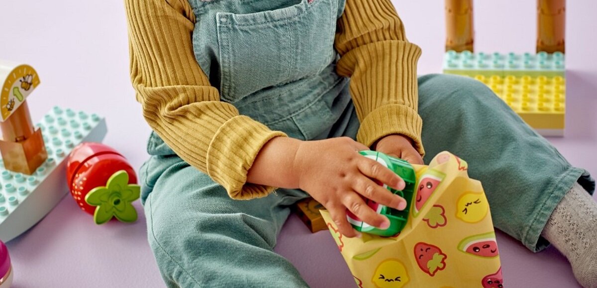 LEGO DUPLO Ryneczek bio 10983 dziecko kreatywność zabawa nauka rozwój klocki figurki minifigurki jakość tradycja konstrukcja nauka wyobraźnia role jakość bezpieczeństwo wyobraźnia budowanie pasja hobby funkcje instrukcja aplikacja LEGO Builder