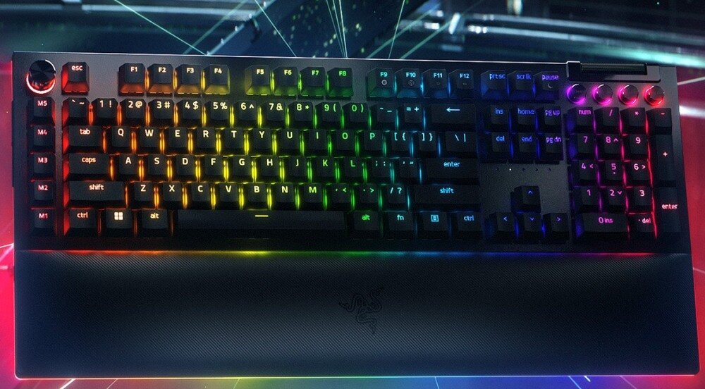Klawiatura RAZER BlackWidow V4 Pro przewodowe rozwiązanie łączność czas reakcji podświetlanie oprogramowienia wydajność obsługa wygoda zastosowanie