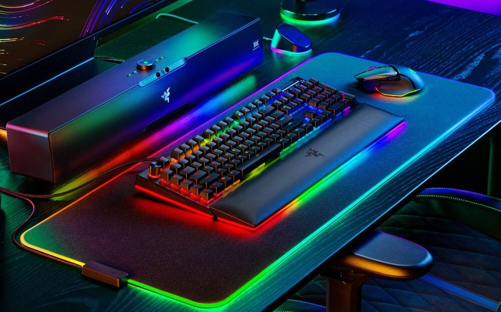 Klawiatura RAZER BlackWidow V4 Pro przewodowe rozwiązanie łączność czas reakcji podświetlanie oprogramowienia wydajność obsługa wygoda zastosowanie