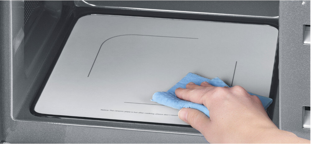 Kuchenka mikrofalowa SEVERIN MW 7772 lakierowane wnętrze utrzymanie czystości