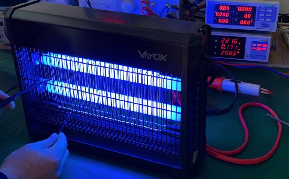 Lampa owadobojcza VAYOX IKL-40W siatka ochronna bezpieczne uzytkowanie