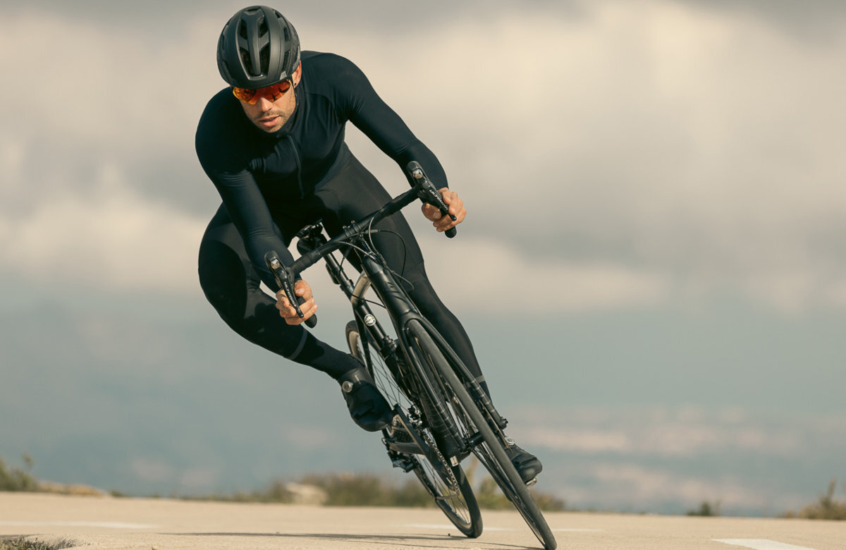 Kask rowerowy LAZER Strada KinetiCore bezpieczeństwo