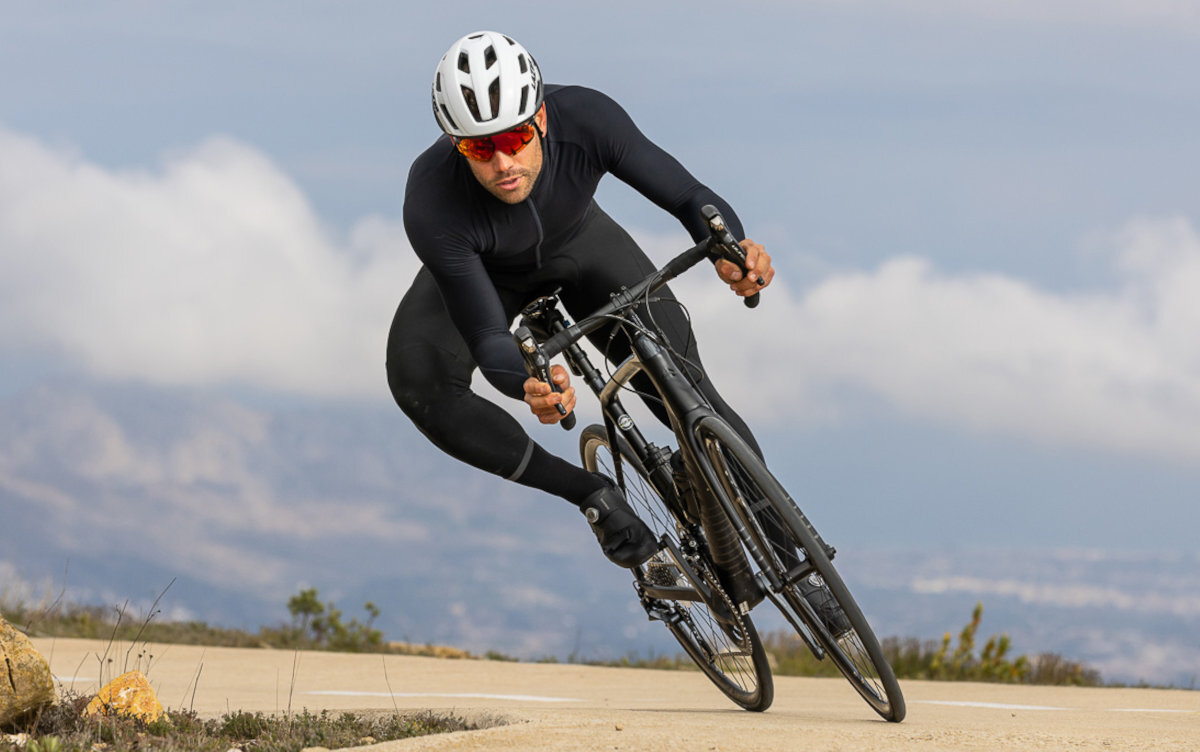 Kask rowerowy LAZER Strada KinetiCore bezpieczeństwo