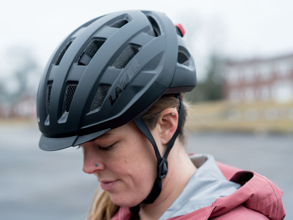 Kask rowerowy LAZER Codax KinetiCore ochrona bezpieczeńśtwo