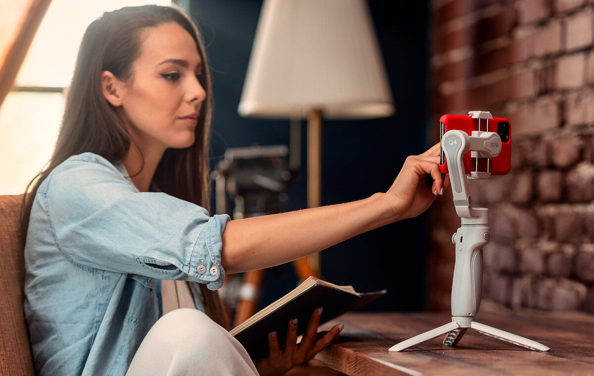 Gimbal ZHIYUN Smooth Q4 Combo Biały obraz stabilizacja jakość nagrywanie