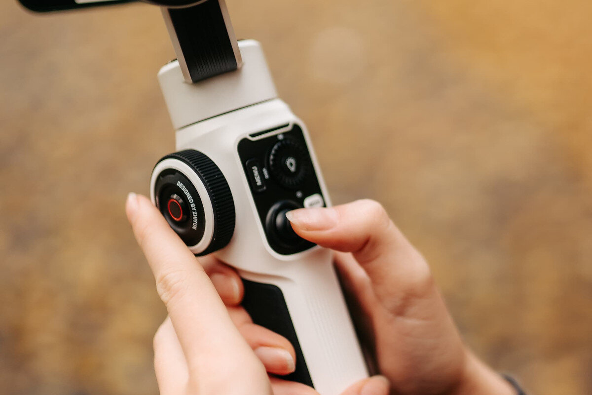 Gimbal ZHIYUN Smooth 5S Combo Biały sterowanie przyciski przełączanie tryby