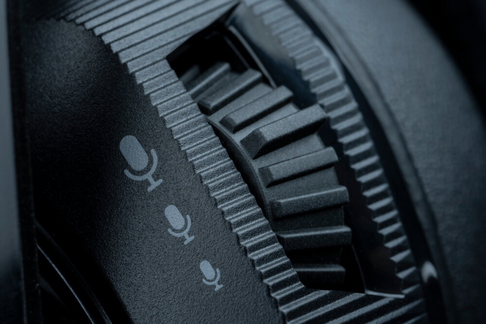 Słuchawki NACON Rig 800 Pro HS jakość dźwięk przetworniki konsole xbox dolby atmos wygoda komfort mikrofon stacja bazowa zgodność