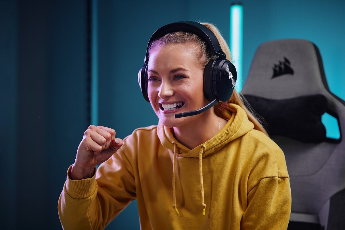 Słuchawki CORSAIR HS55 rozwiązanie gamingowe dla graczy Wyjątkowy dźwięk Komfort użytkowania Doskonała komunikacja Połącz się Bluetooth Miękkie nauszniki