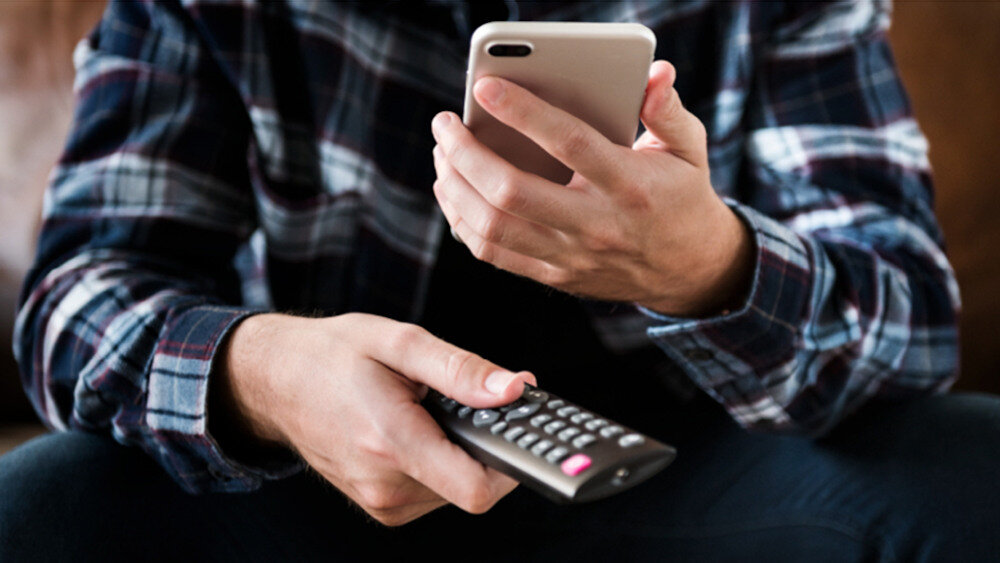 Telewizor TELEFUNKEN HG8451  - chromecast