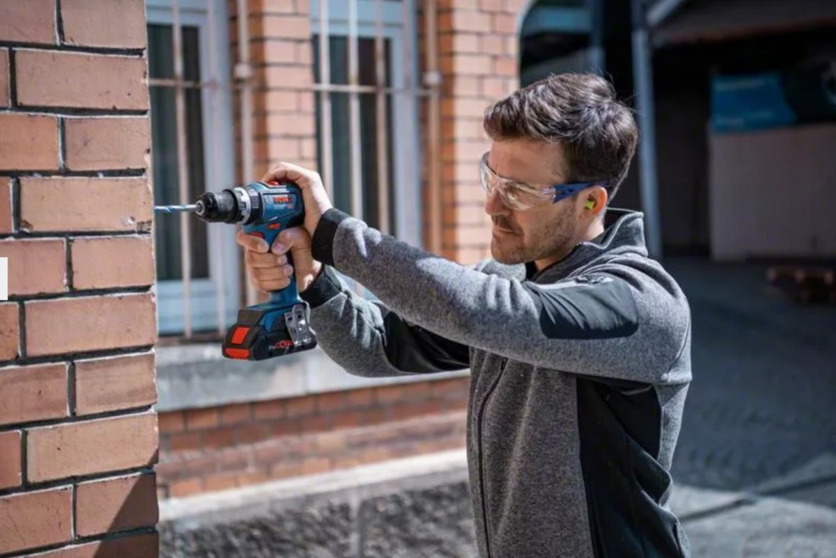 Wiertarko-wkrętarka BOSCH Professional GSB 18V-90 C sprzęt aplikacja