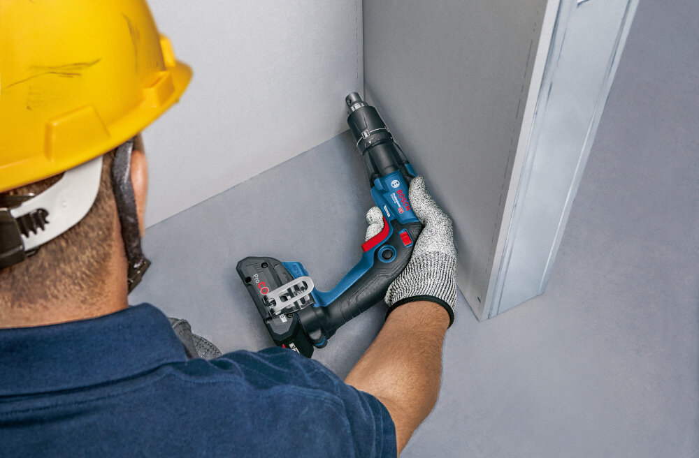 Wkrętarka BOSCH Professional GTB 185-LI B06019K7021 ergonomiczna konstrukcja wywazona budowa uchwyt z antyposlizgowa powloka