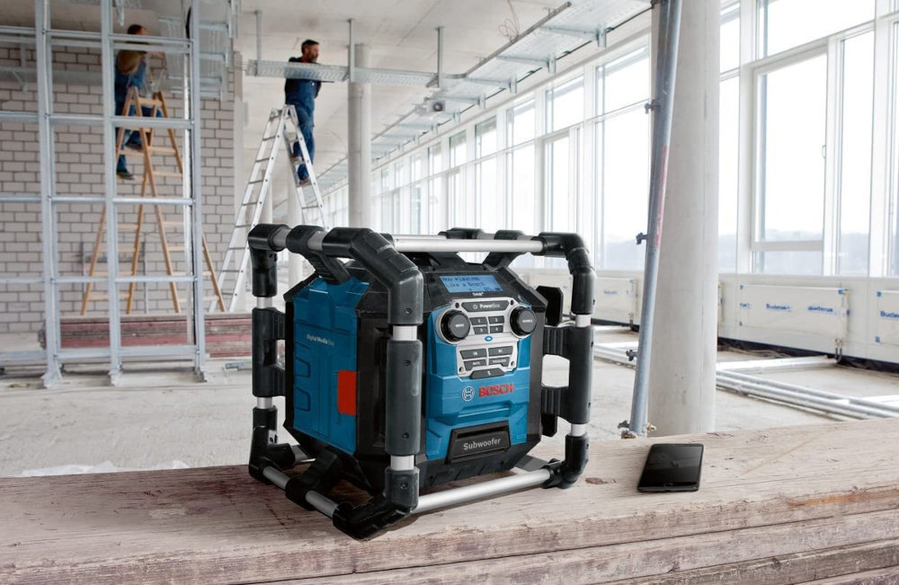 Radio budowlane BOSCH Professional GPB 18V-5 SC zasilanie obsługa