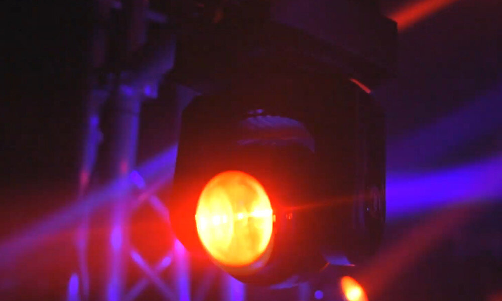 Reflektor LIGHT4ME LED Par Twin Beam 210 wymiary waga diody zastosowanie cechy działanie